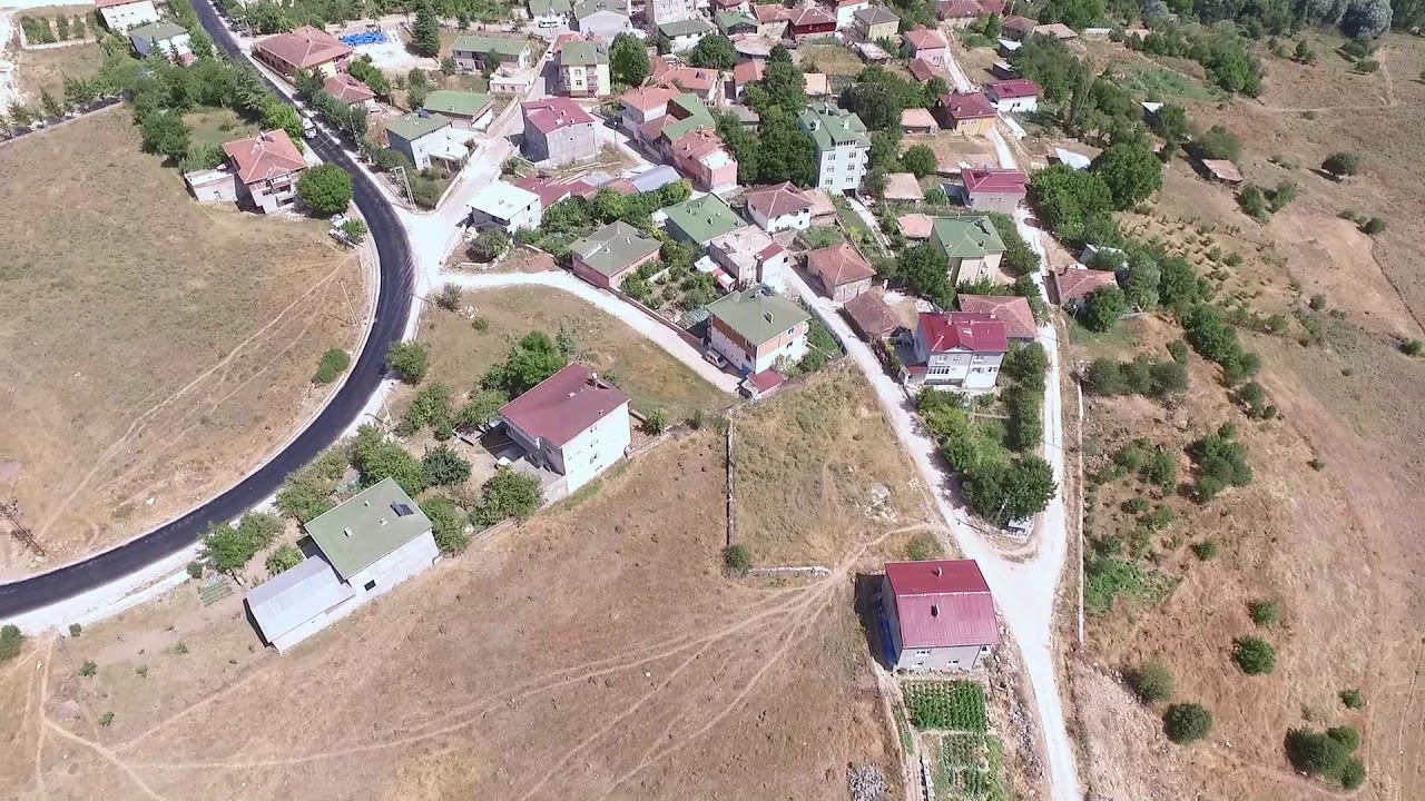 Yolüstü köyü yüksek çekim