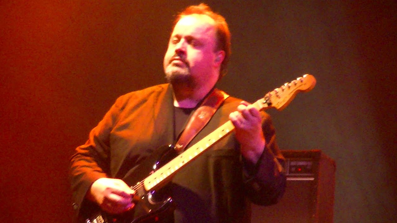 Entrevista / Interview: STEVE ROTHERY, with GABE TREIYER