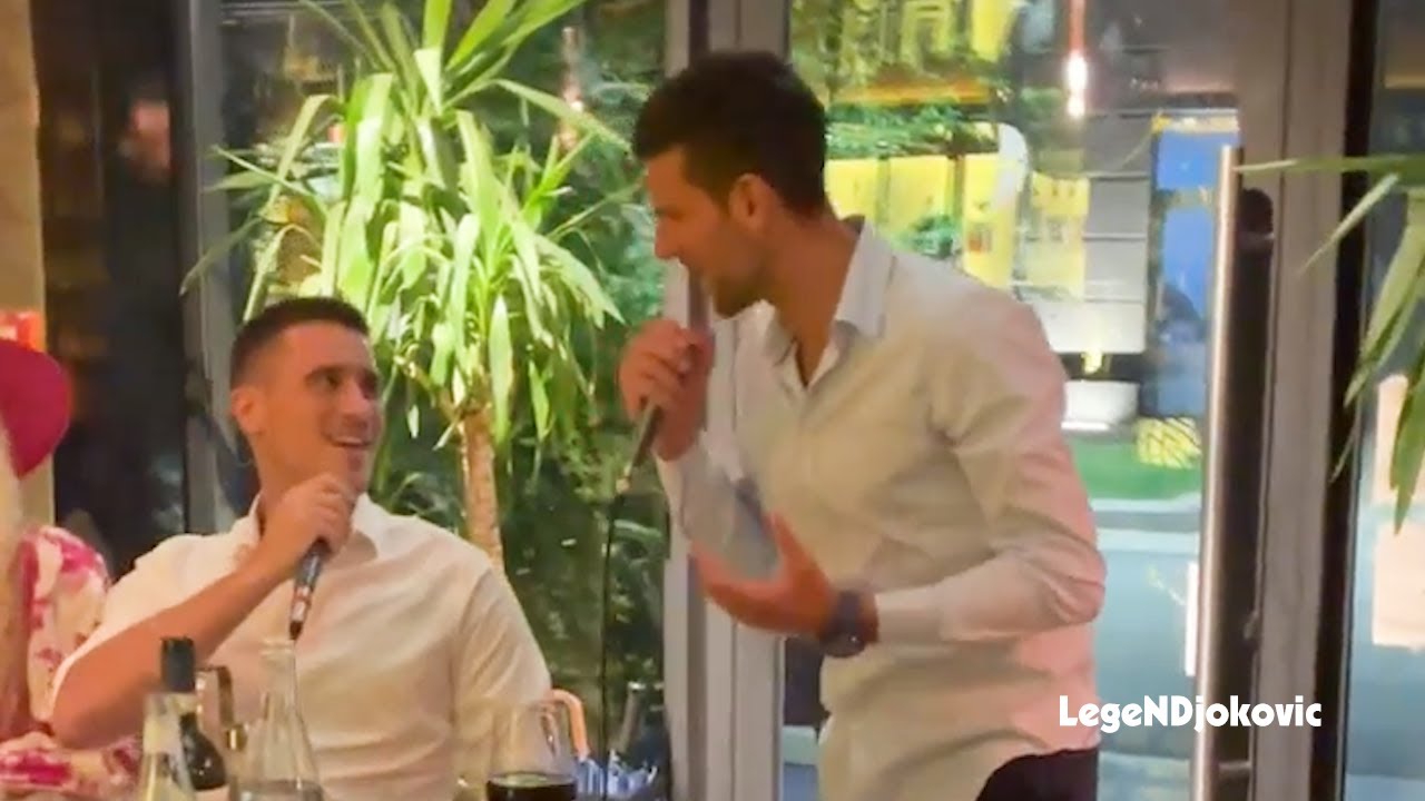 World No.1 singing with brother Djordje | 11th July 2022