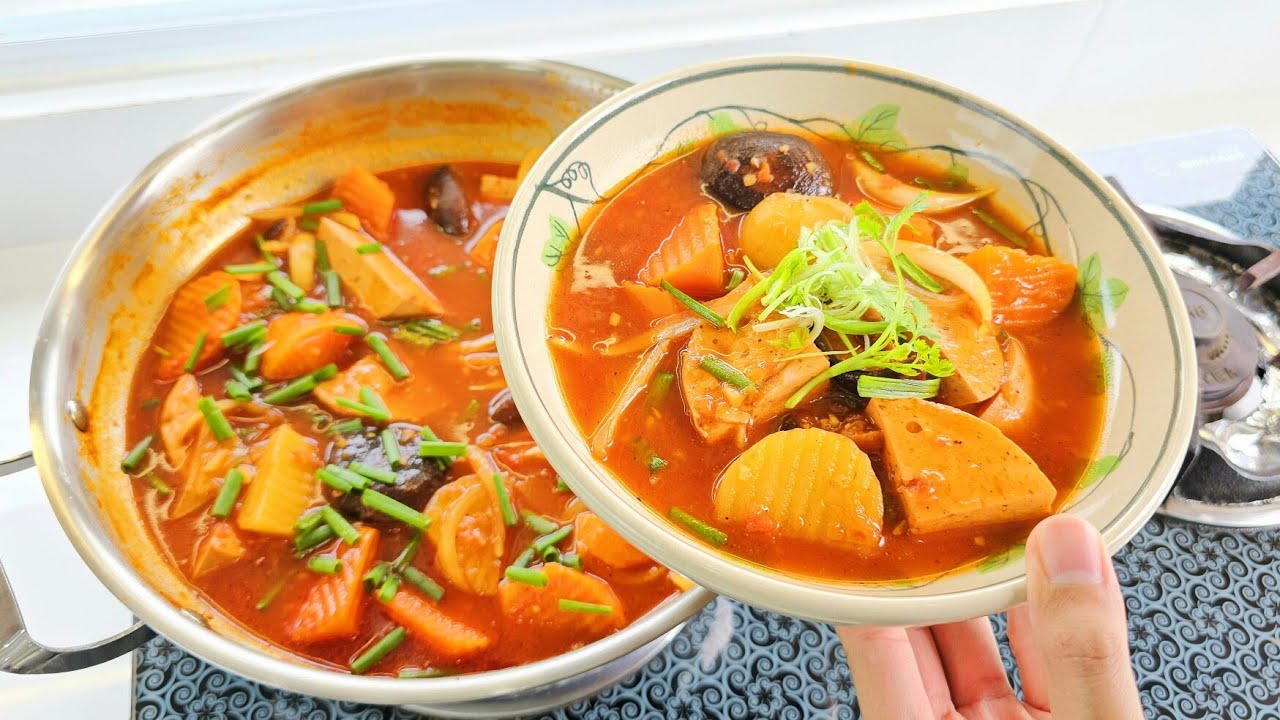 Nấu M&oacute;n Lagu Chay Ăn Với B&aacute;nh M&igrave;, B&uacute;n
