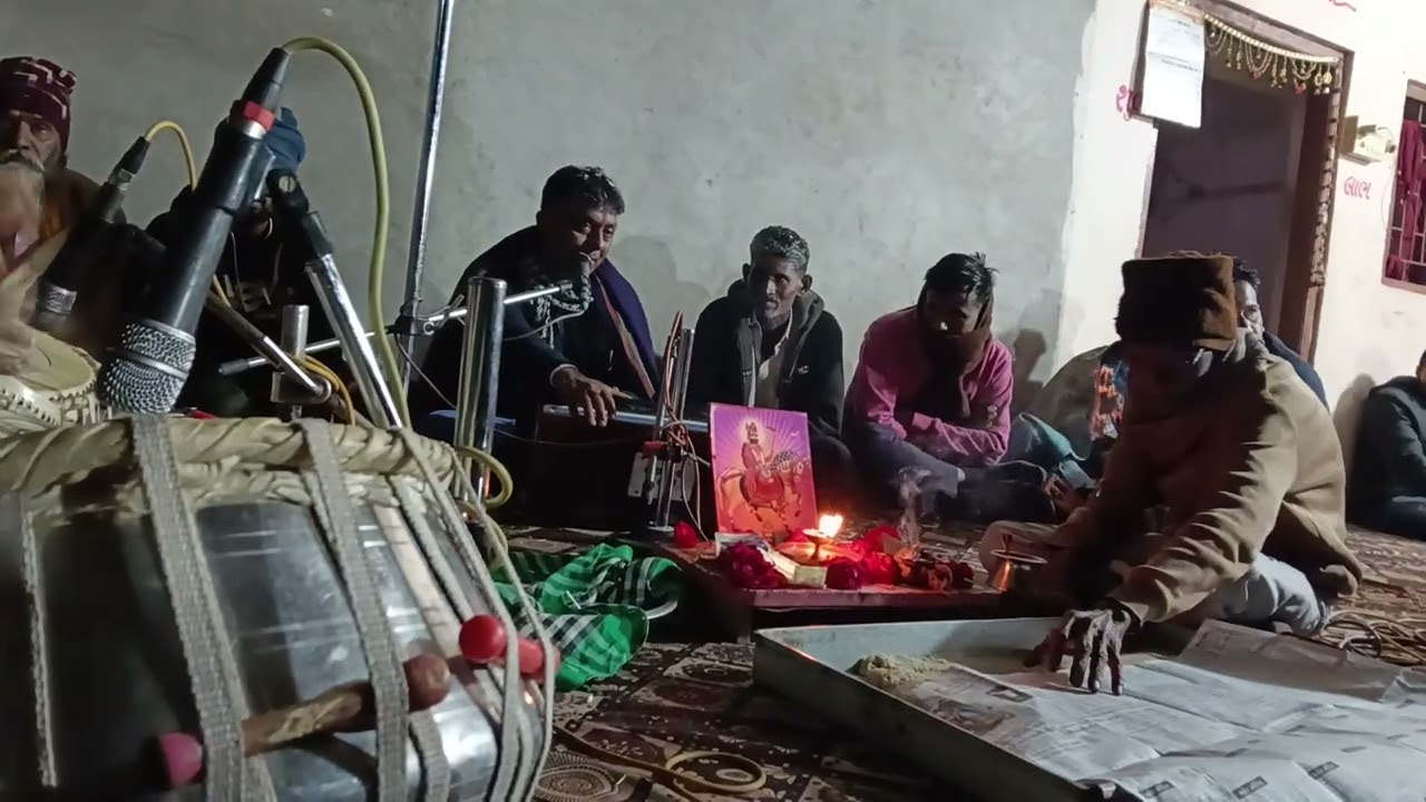 કાન ચડ્યા કદમ્બ ને ઝાડ વિક્રમસિંહ 