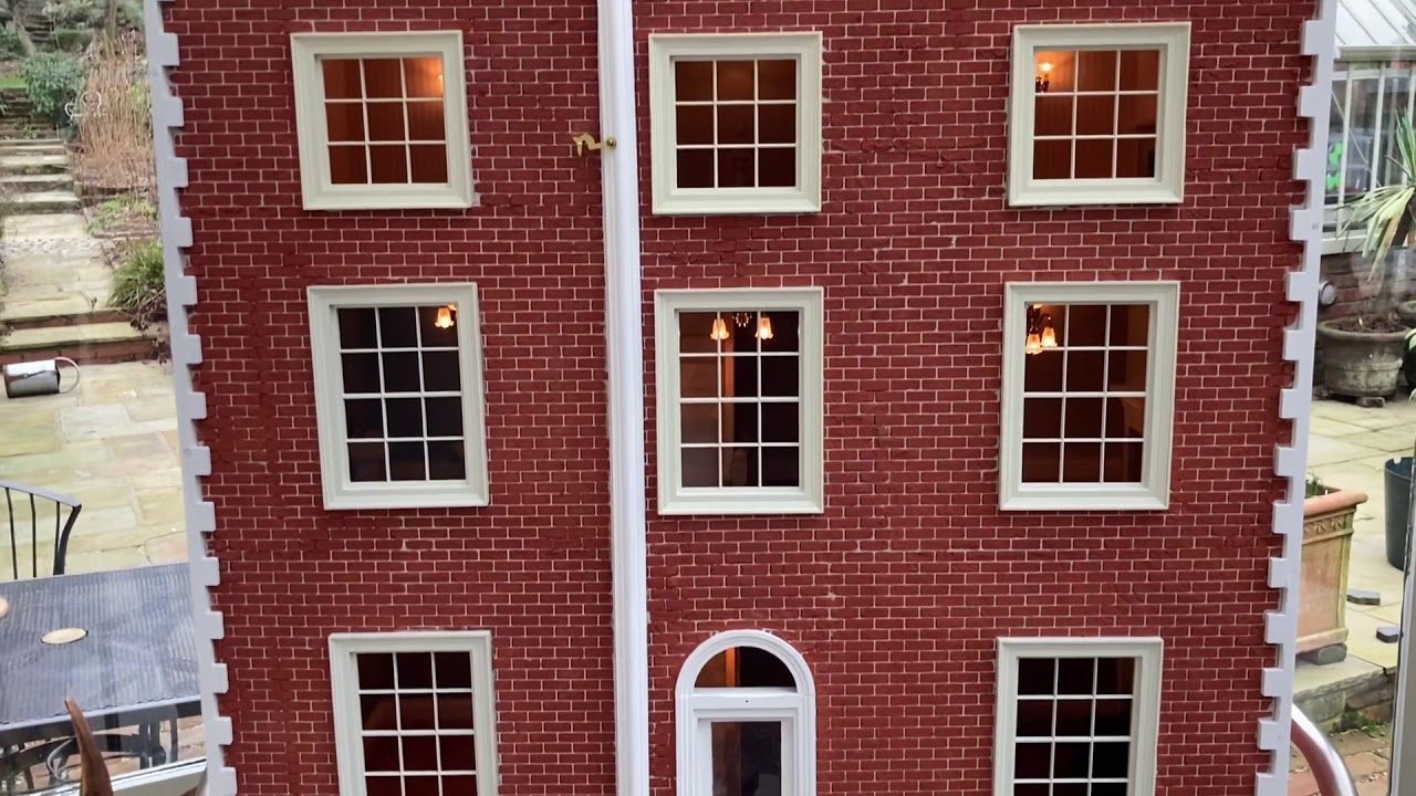 Dolls house refurbishment December 2020
