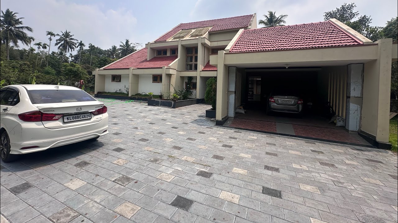 85 സെന്റും FURNITURE എല്ലാം 4 BHK വീടും Owner UK യിൽ പോകുന്നു 