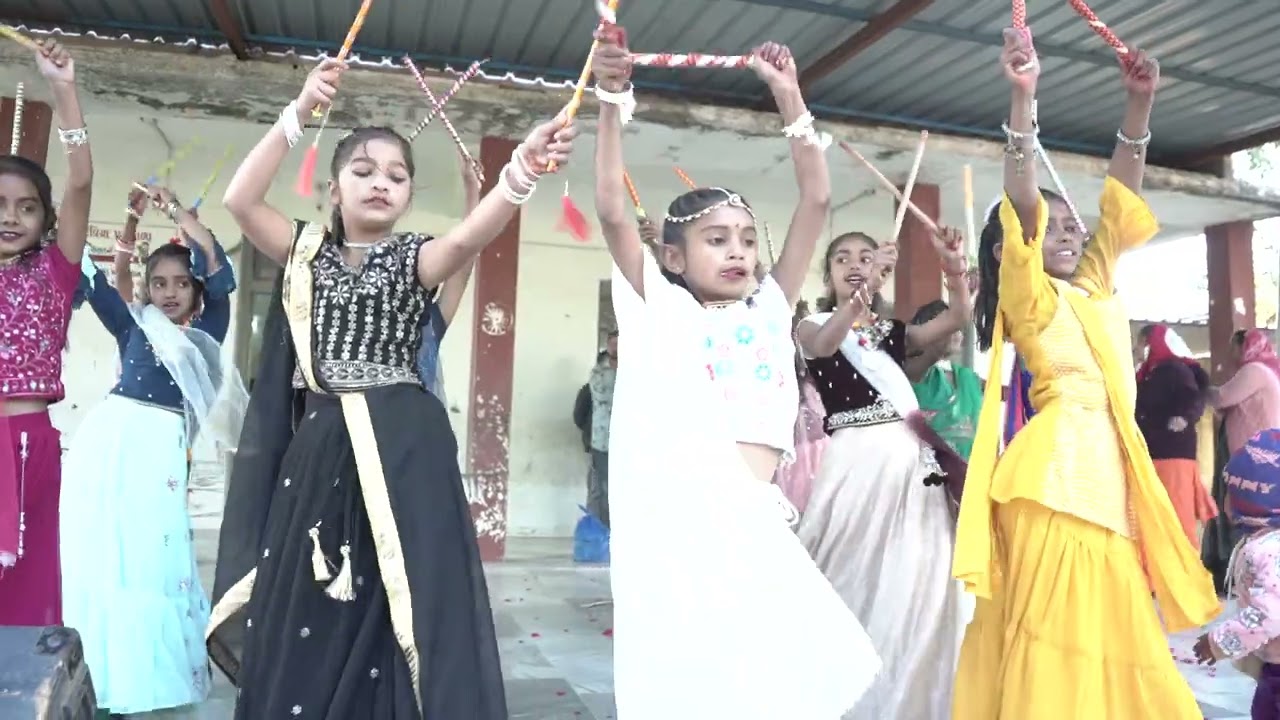 છોગાળા તારા....
