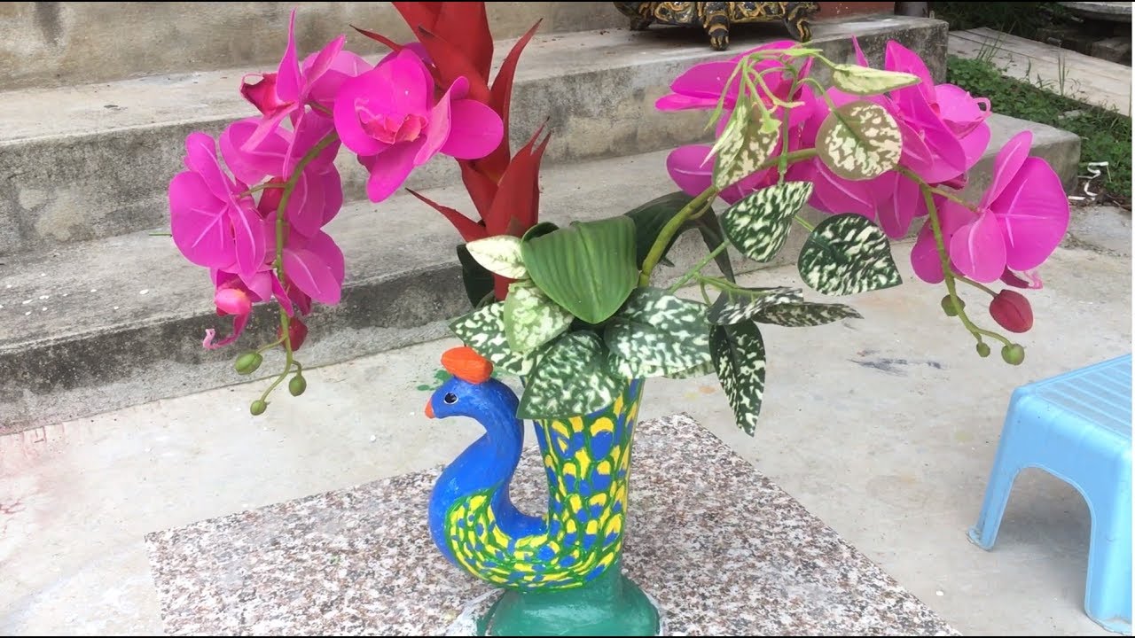 Beautiful Peacock Flower Pot from Cement | DIY Cement Craft Ideas | Flower Vase