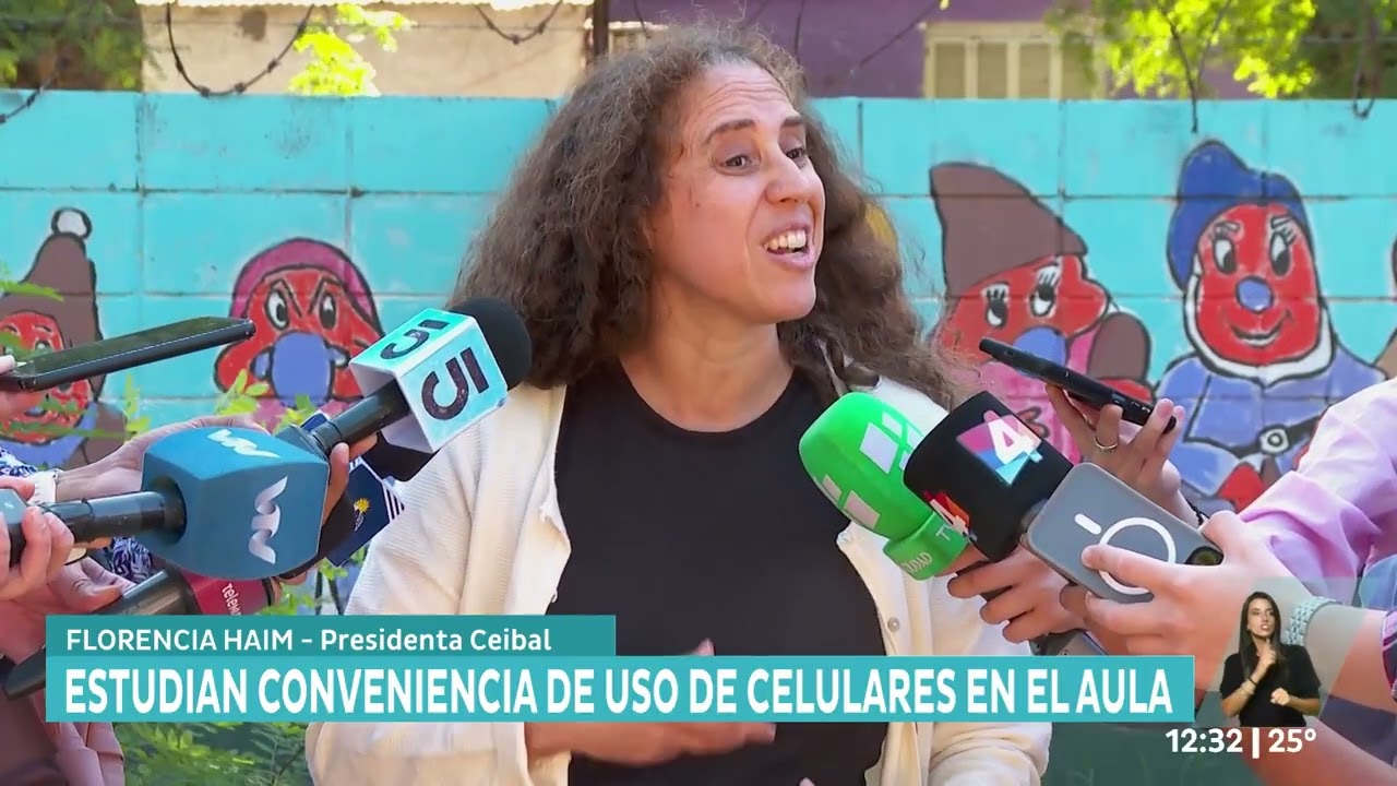 El uso de celulares en el aula vuelve al debate y Plan Ceibal analiza el tema