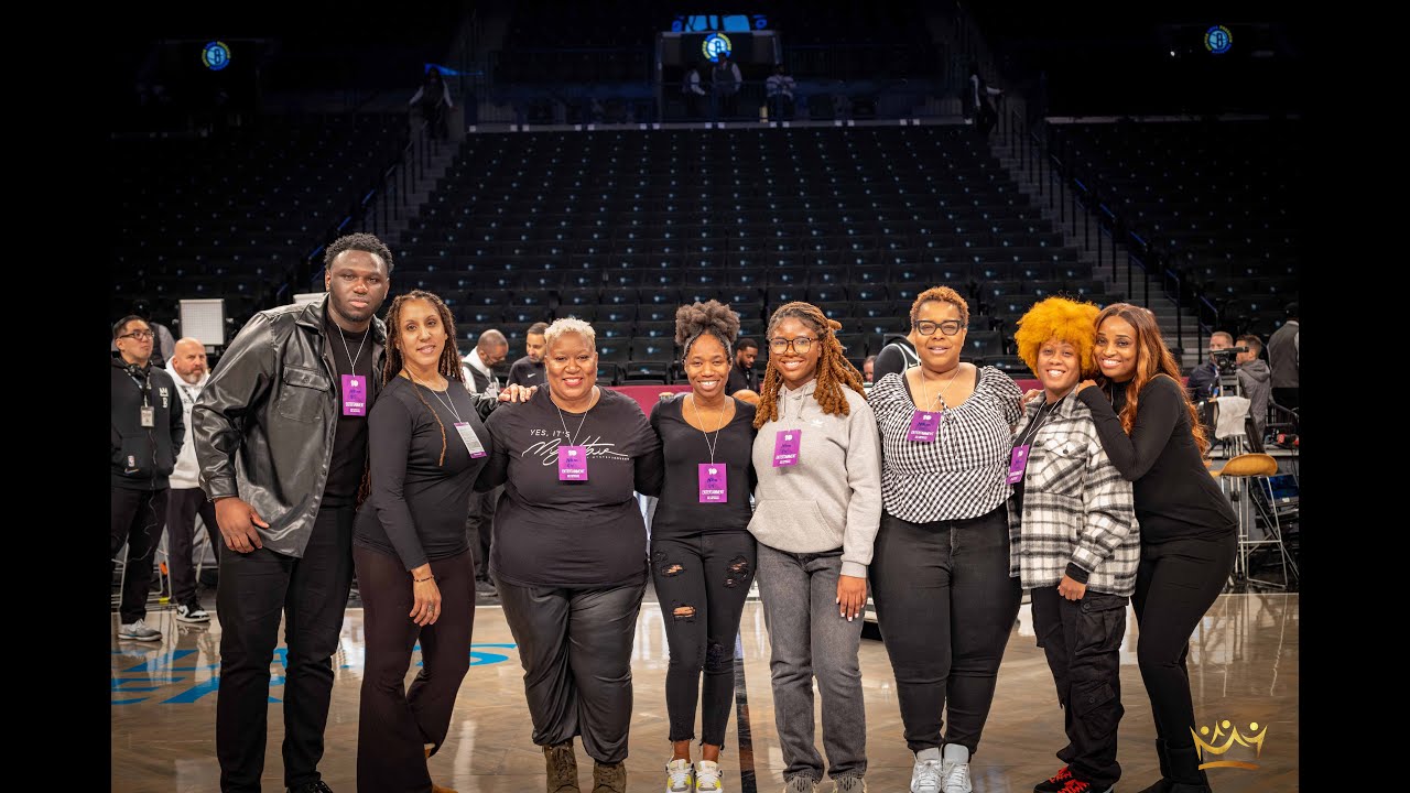 Kingsboro Temple sings for the Brooklyn Nets.