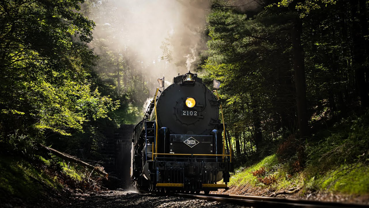 Reading & Northern 2102: Tri Seasonal Tour on the Reading & Northern
