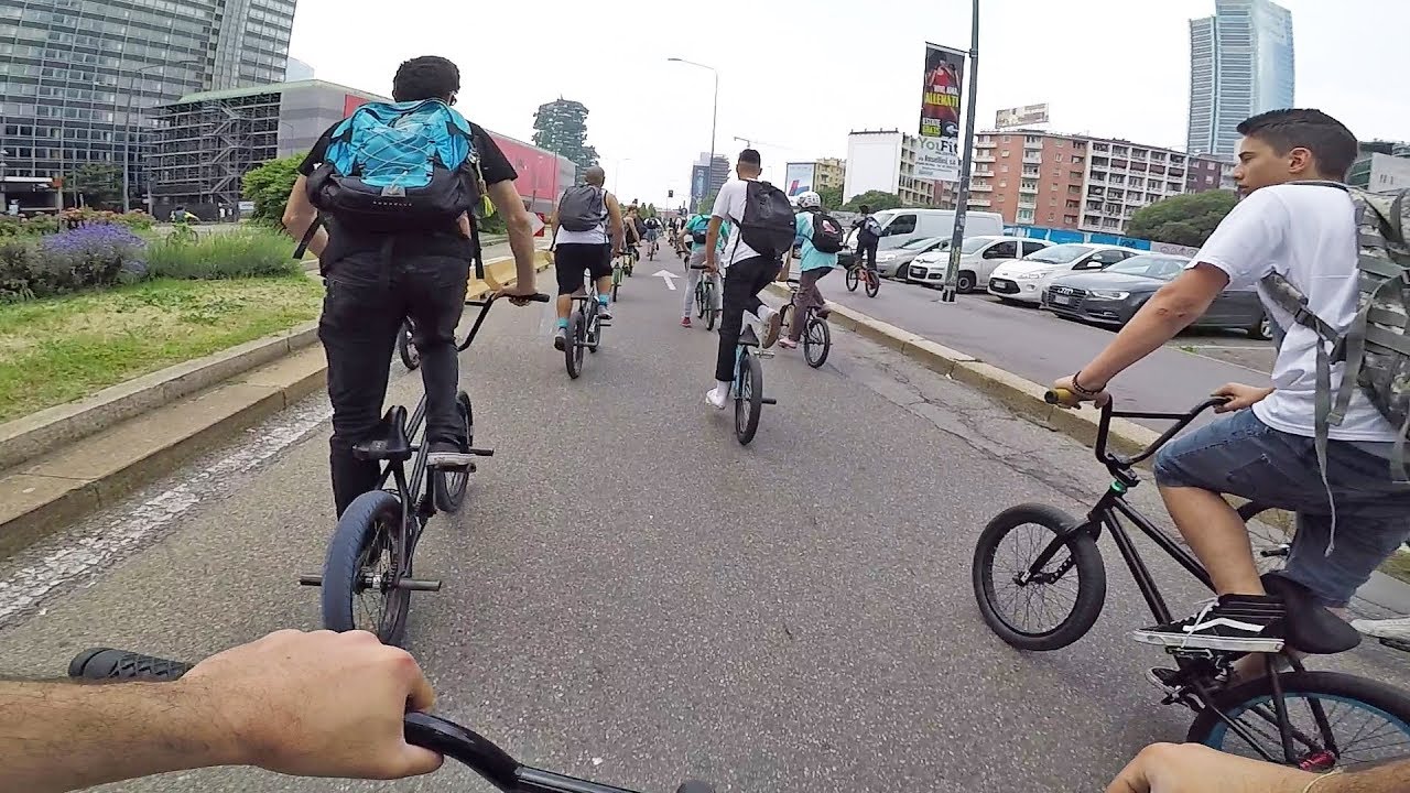 80 BMX IN GIRO PER MILANO!