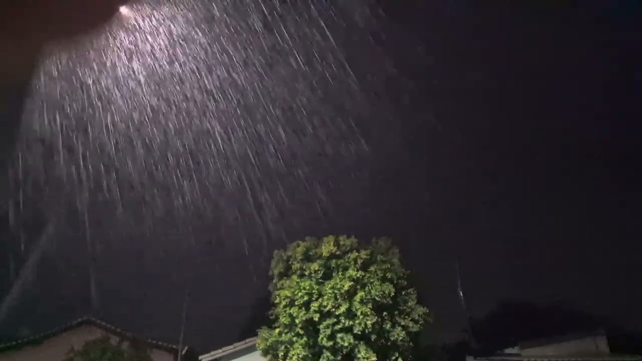 Bom para dormir - Chuva com trovoadas em Mozarlândia, Goiás 