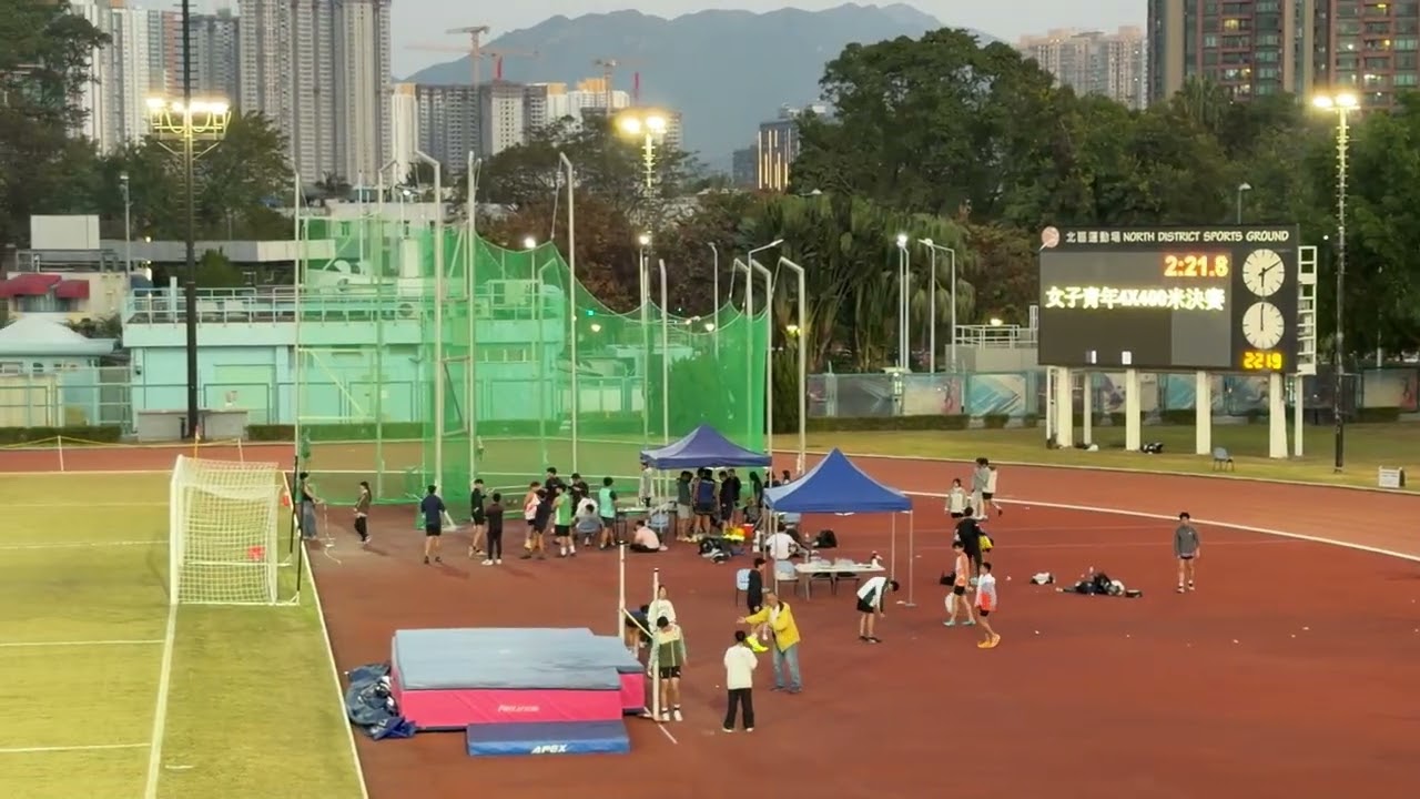 第四十屆新界區際田徑運動大會女子青年4X400M接力決賽