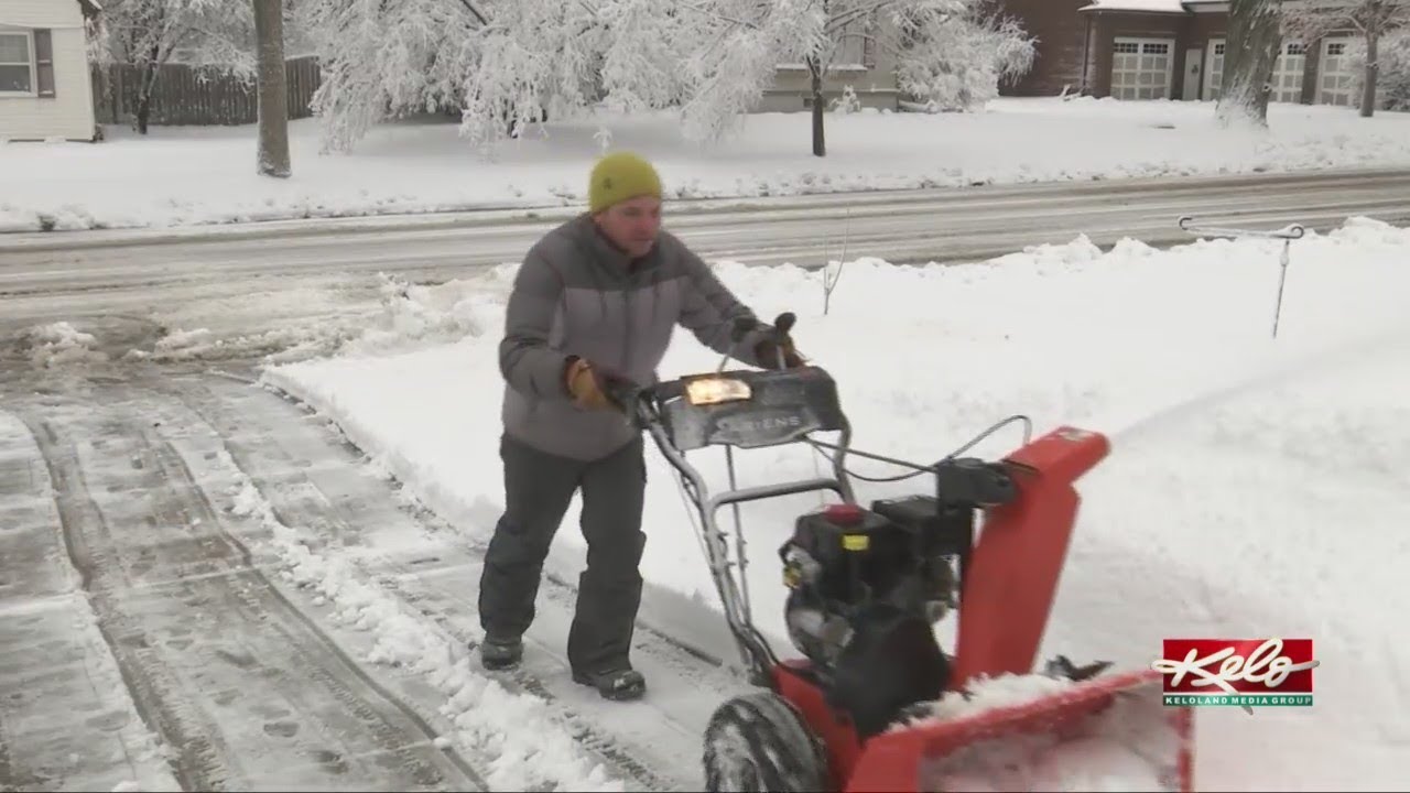 People in KELOLAND digging out after snow storm
