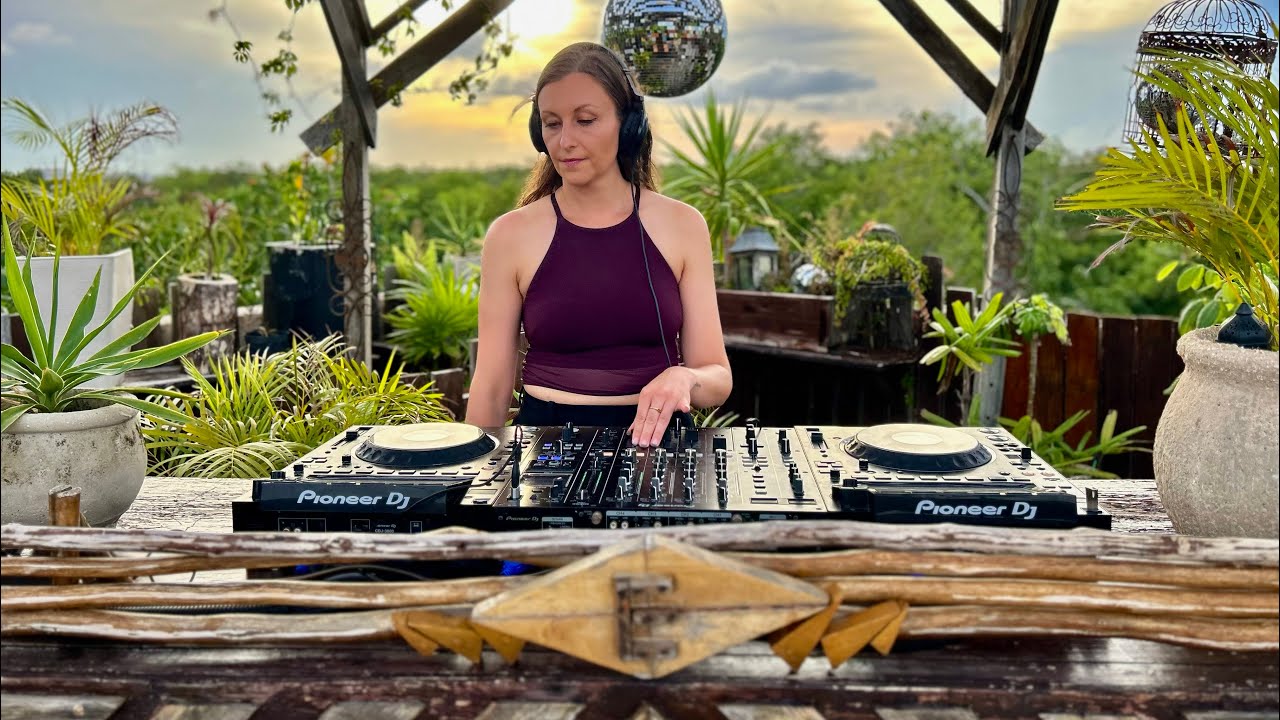 Elle J | Progressive House & Melodic Techno Sunset Mix 2025 | By @EPHIMERATulum