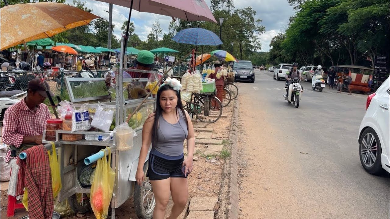 Street Food @ Siem Reap City & Market Food Tour