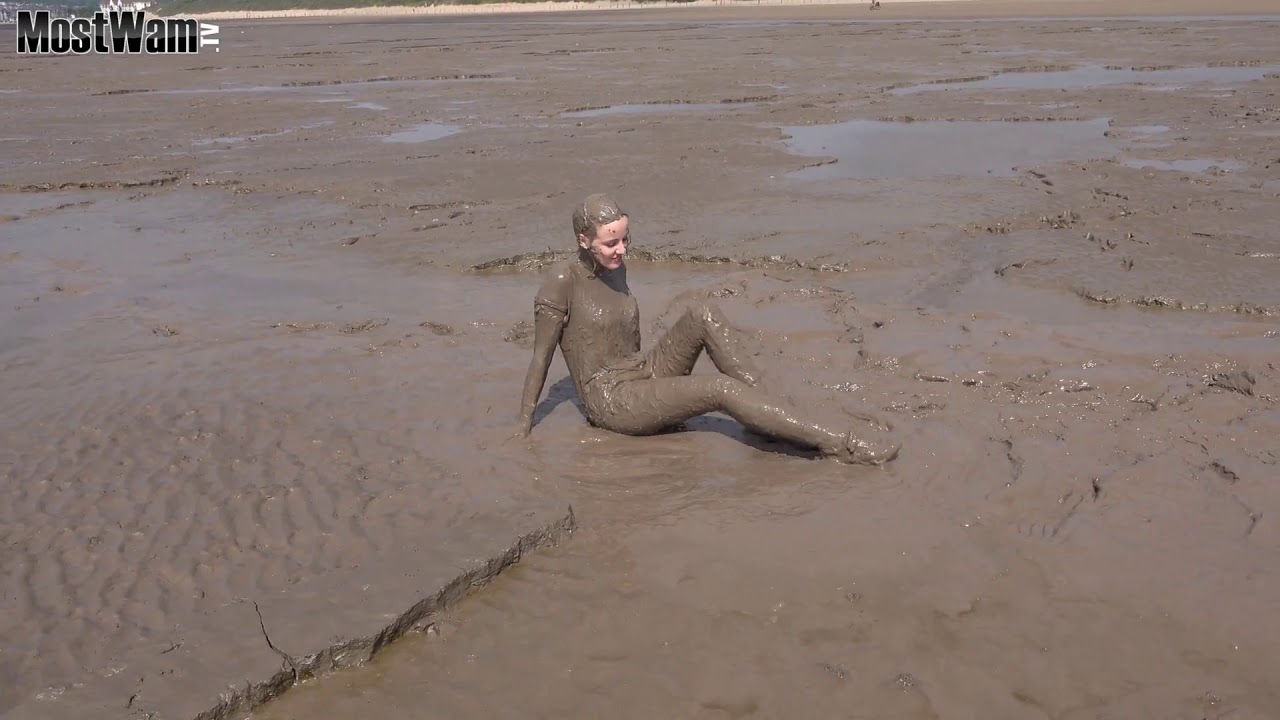 Bain de boue bord de mer 1080P