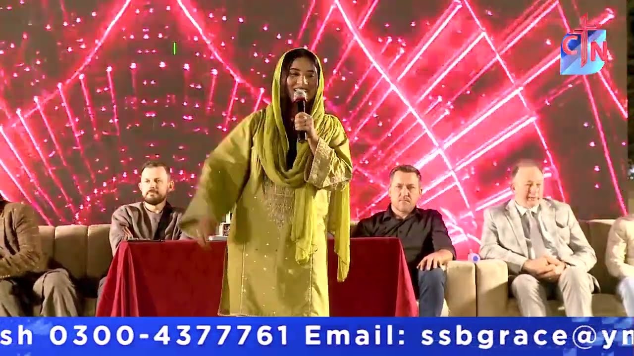 Aj Roshaniyan De Nal  (Urdu / Hindi) By Anum | Live Worship | Christmas Rally | Karachi Press Club
