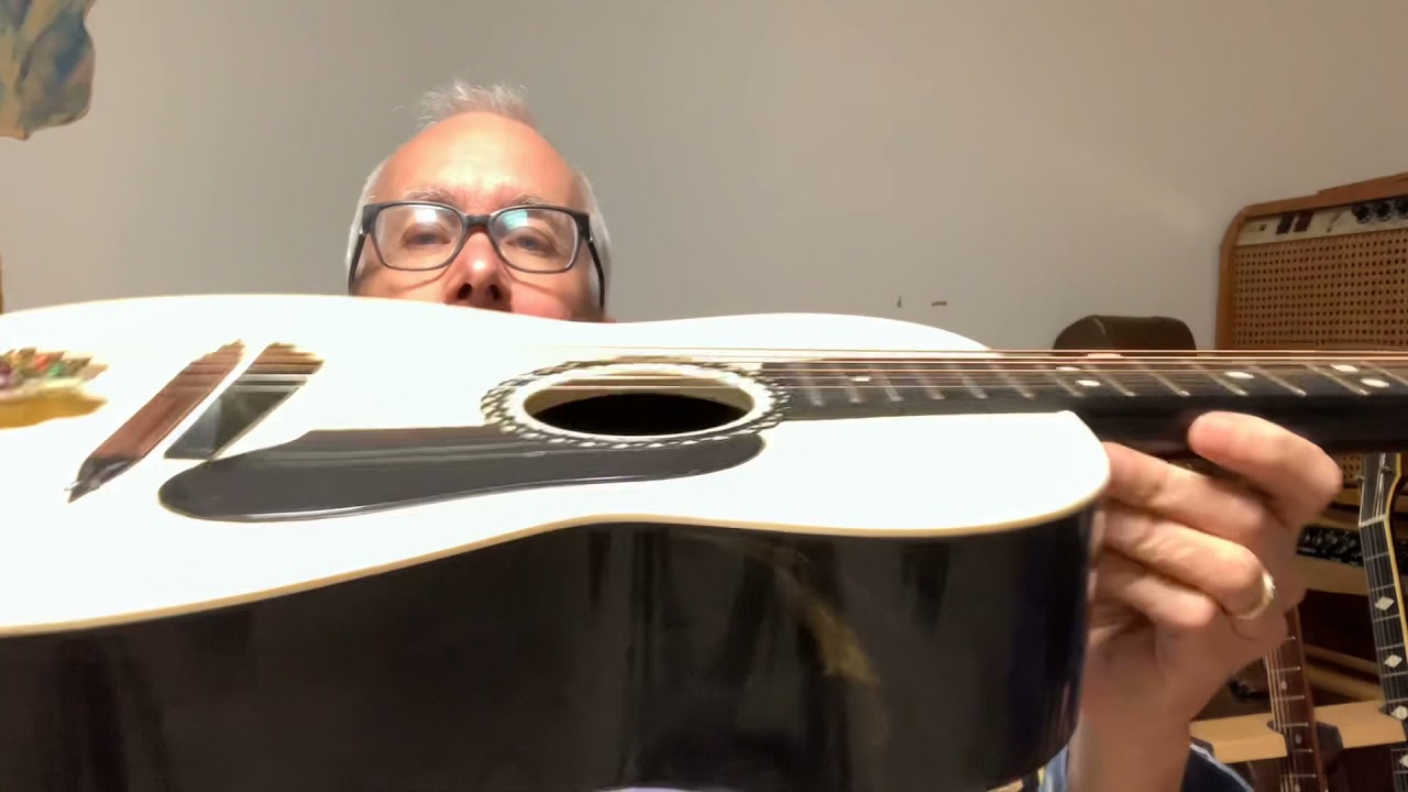 Maccaferri Maintenance Part 3, Fixing my plastic guitar! March 31, 2021