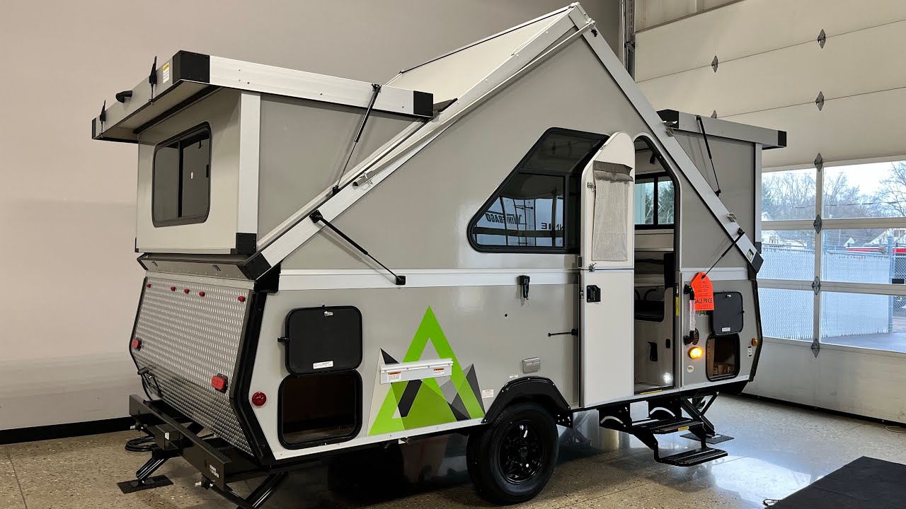 Высота потолка 2,4 м, вес без нагрузки менее 1360 кг!? Складной прицеп Aliner Expedition A-Frame ...