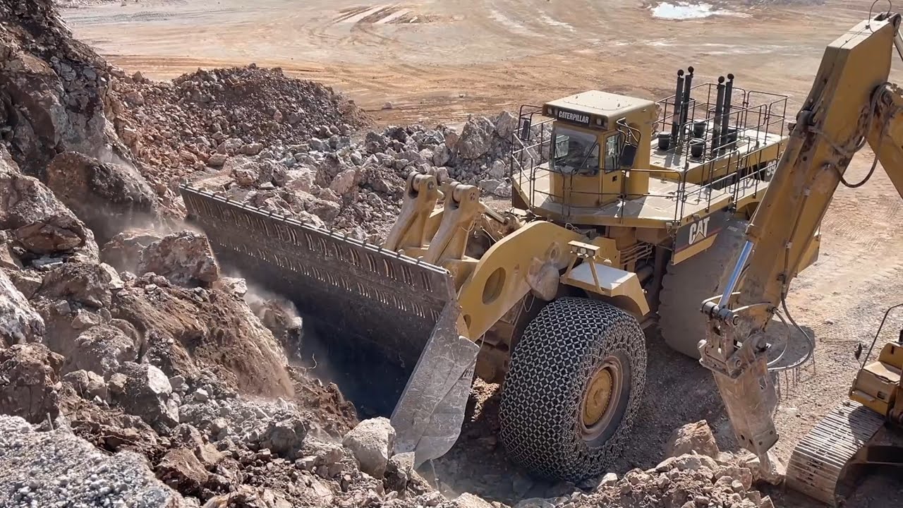 Caterpillar 994 Wheel Loader Loading Caterpillar 777F Dumpers - Samaras Mining Group