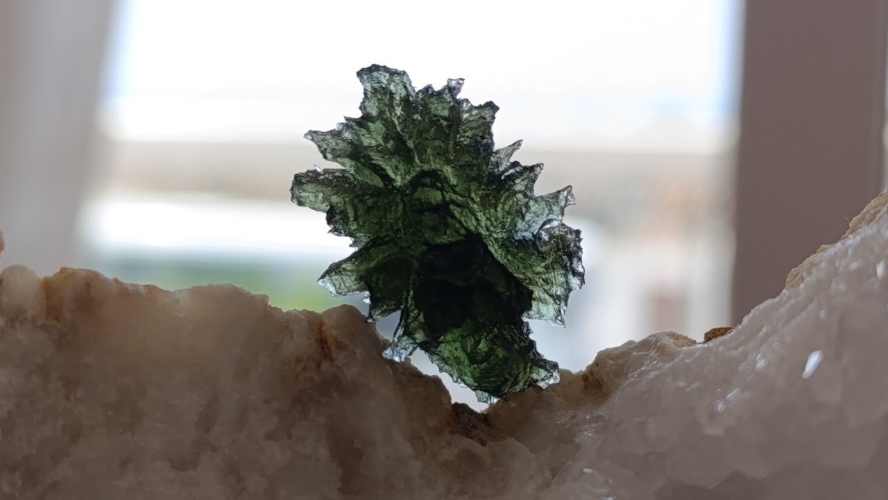 The Power Of Moldavite (Besednice Hedgehog) Amazing Energies 