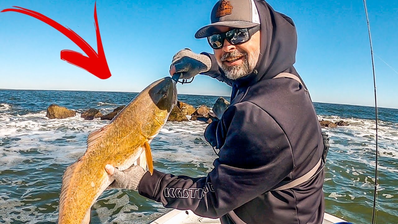 Northeast Florida inshore fishing for redfish on the Mako 19 CPX