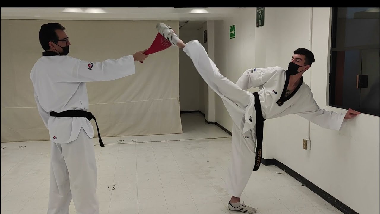 PATADA DE GANCHO/FURYO CHAGUI