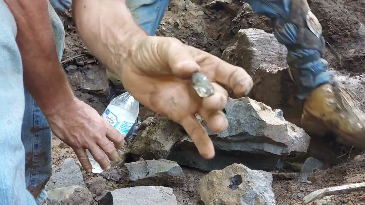 Herkimer diamonds,  mohawk valley mineral mining  c