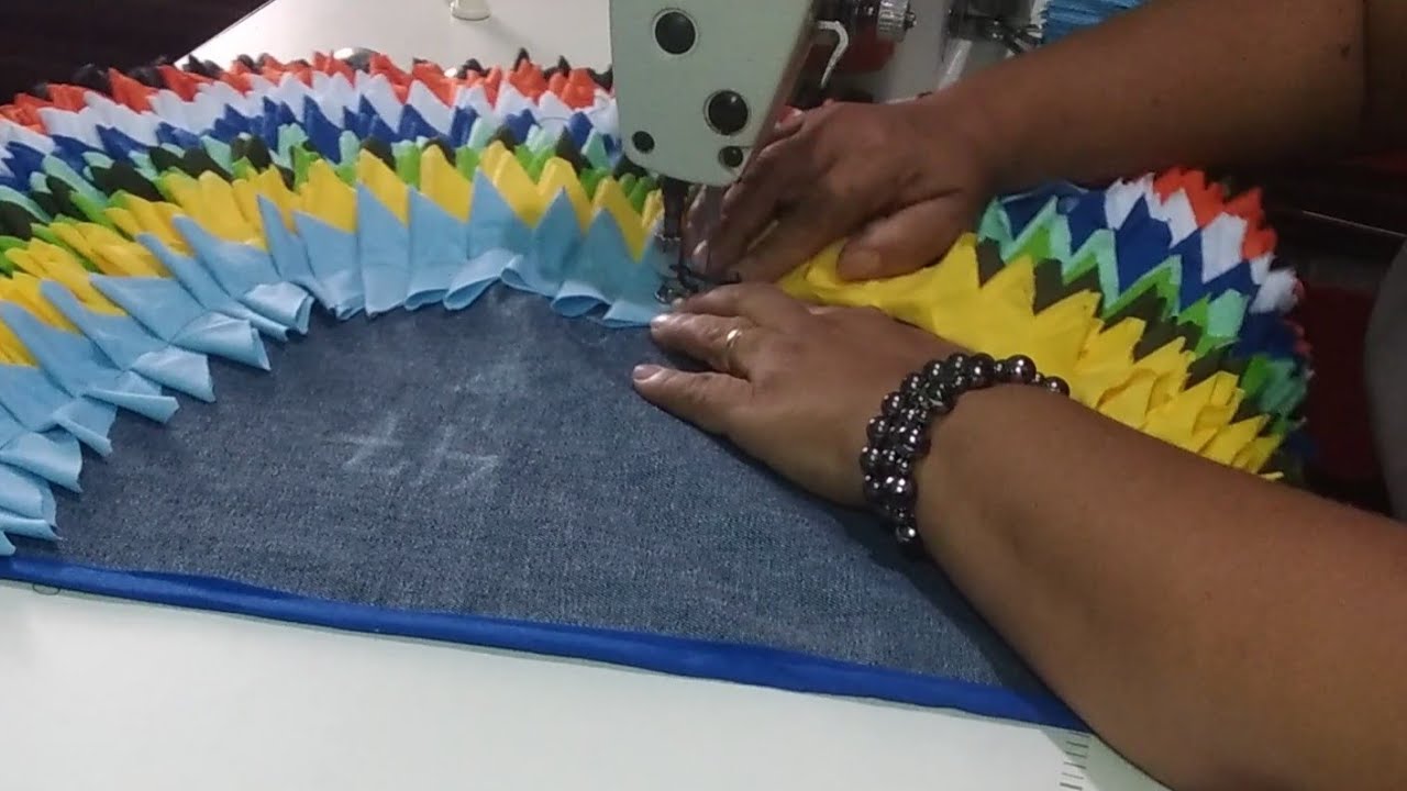 🙋🏻‍♀️ ENSINANDO TAPETE DE BIQUINHOS DIFERENTES ✂️🙋🏻‍♀️ passo a passo