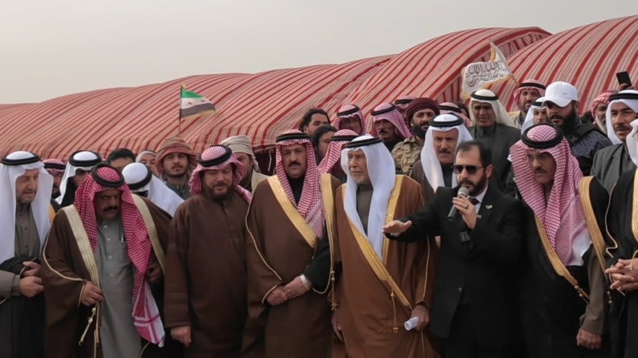 قبل قليل: من بلدة #الغرانيج في ريف #دير_الزور بدعوة من عشيرة #الشعيطات بحضور جمع من قبائل #سوريا.