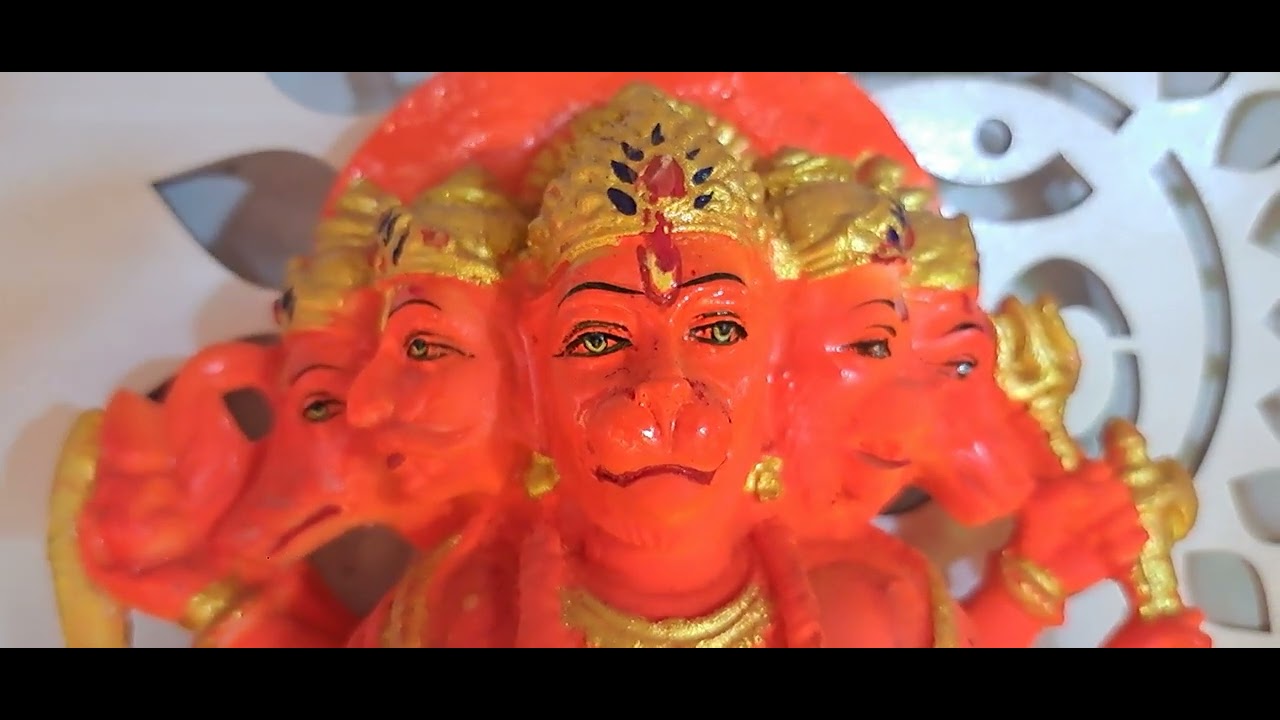 शालिग्राम तुलसी अर्चन के साथ आप सुनिए पंचमुखी हनुमान जी स्तोत्र नजर अभिचार टोटको से बचाव के लिए ।