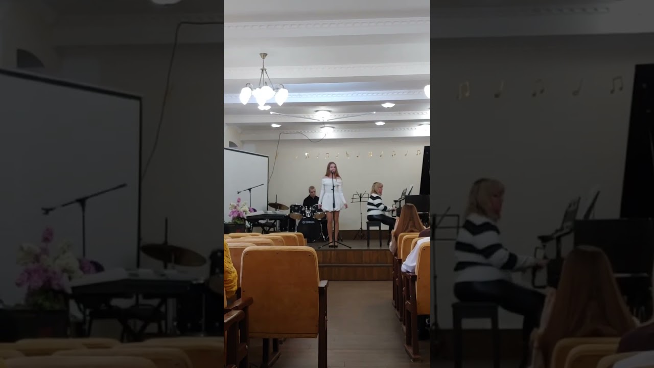 Петрова Аліса