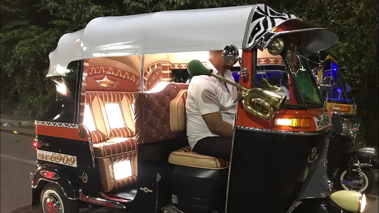 Bajaj old auto rickshaw modified trailer