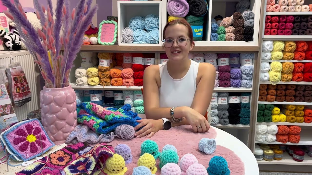 Haak in kleuren vlog 6 🎥🧶Help! Te veel haakwerkjes tegelijk 😅 + Mijn nieuwste vest & trui!