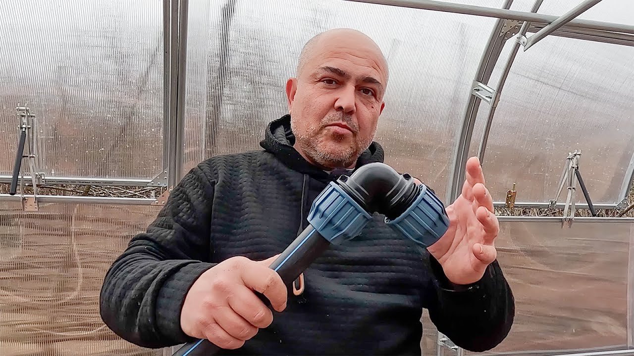 Капково напояване за оранжерията | Запълване на повдигнати лехи | Още за мулчирането