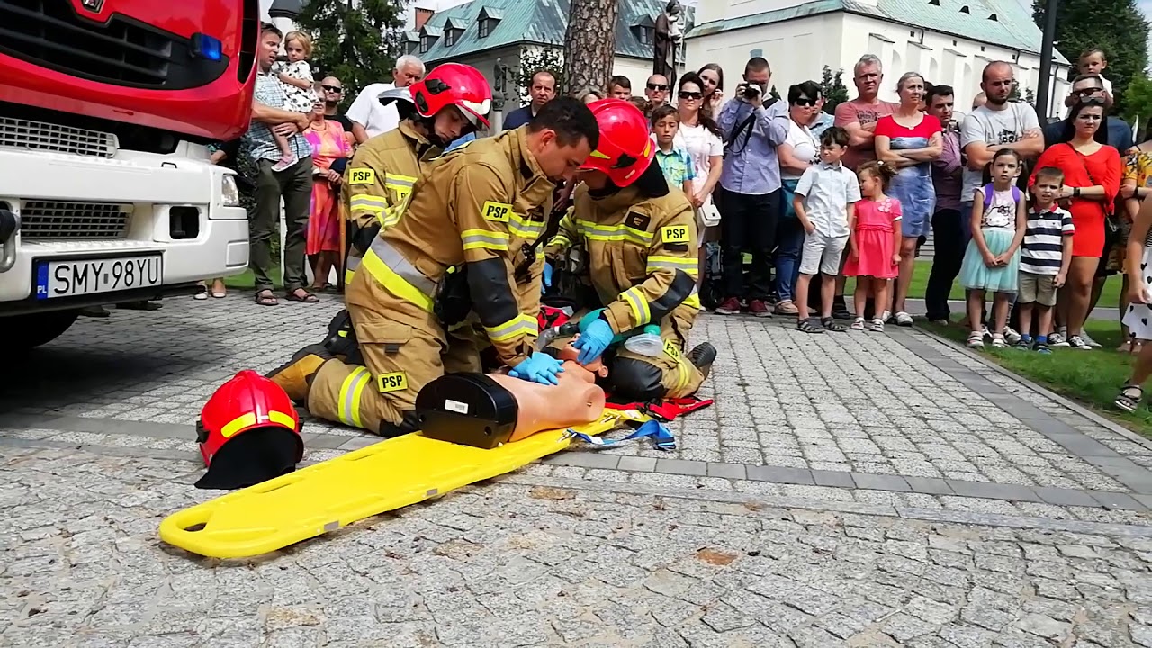 Pokaz akcji ratowniczej przy Sanktuarium Matki Bożej Leśniowskiej – OSP Żarki (18.08.2019 r.)