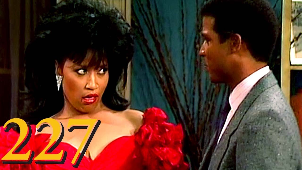 227 | Sandra Falls For A Teacher | The Norman Lear Effect