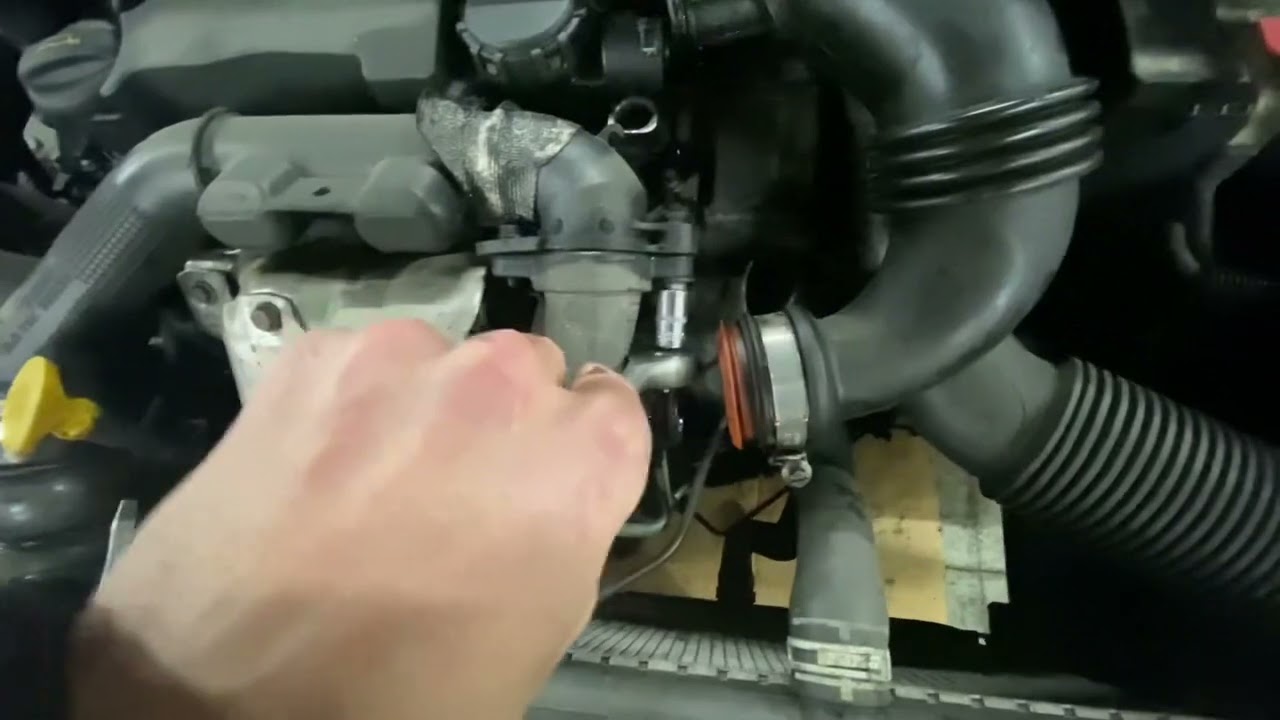 Comment démonter durite turbo Peugeot 307sw 1.6l hdi 110ch