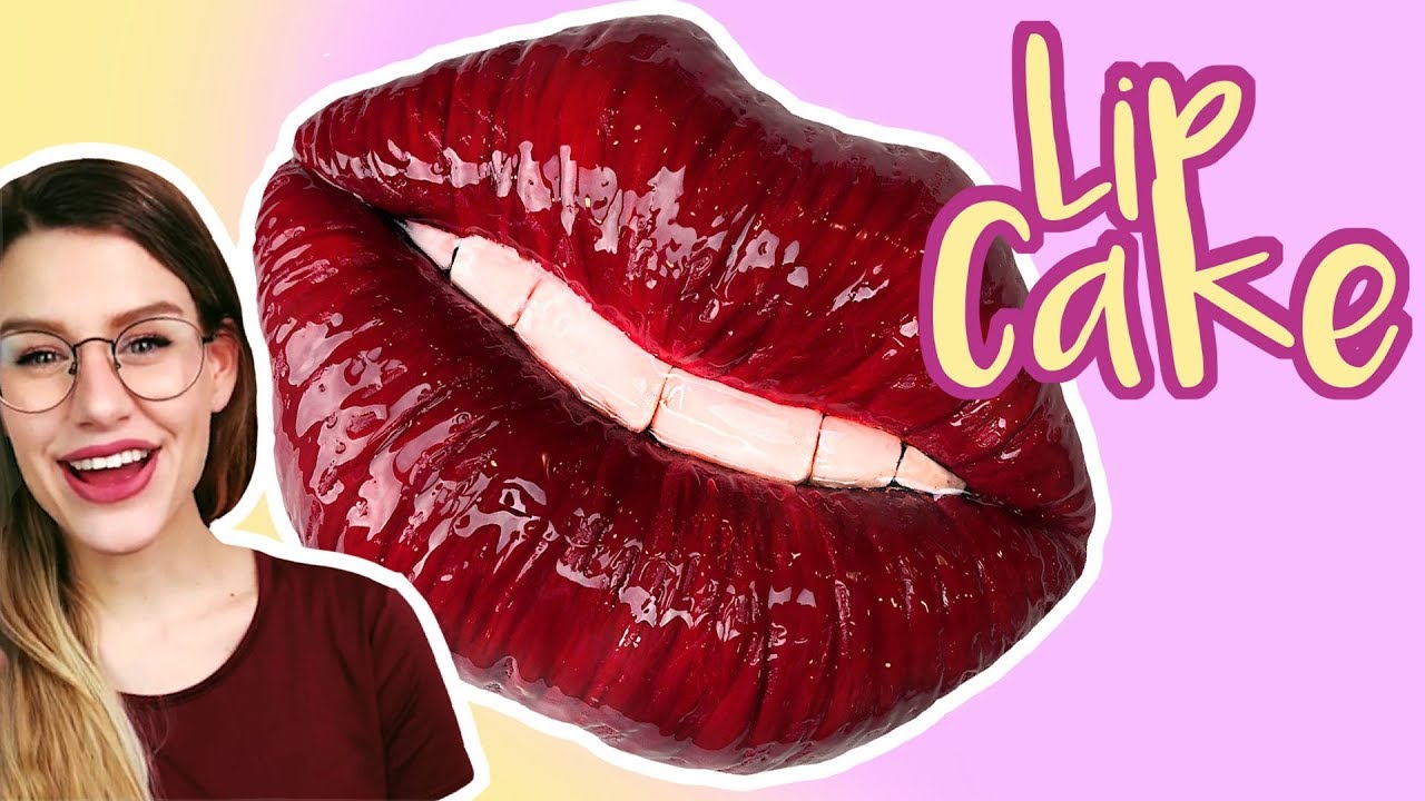 Hyper Realistic Lip Cake - Valentines Day Cake