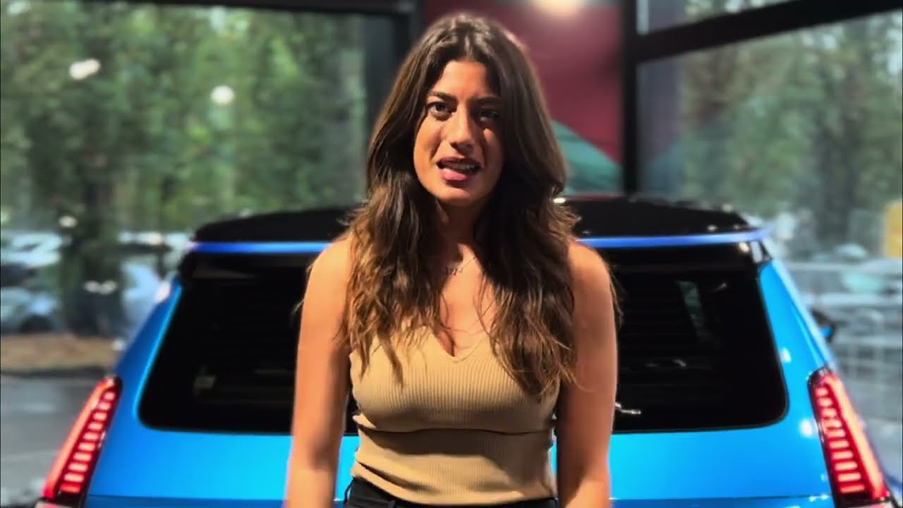 Vicky Piria presenta la nuova A290 da Alpine Store Milano