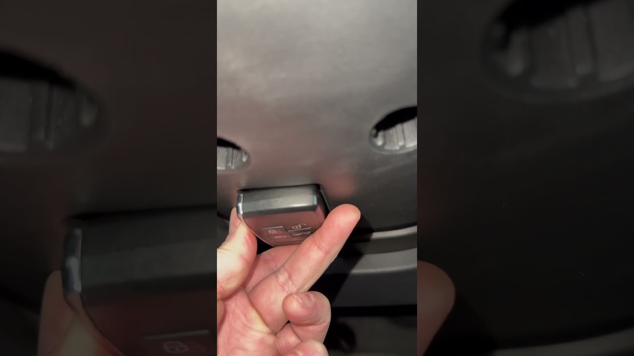 How To Start LAND ROVER DEFENDER With Dead Remote Key Fob Battery 2020 - 2024 #landroverdefender110