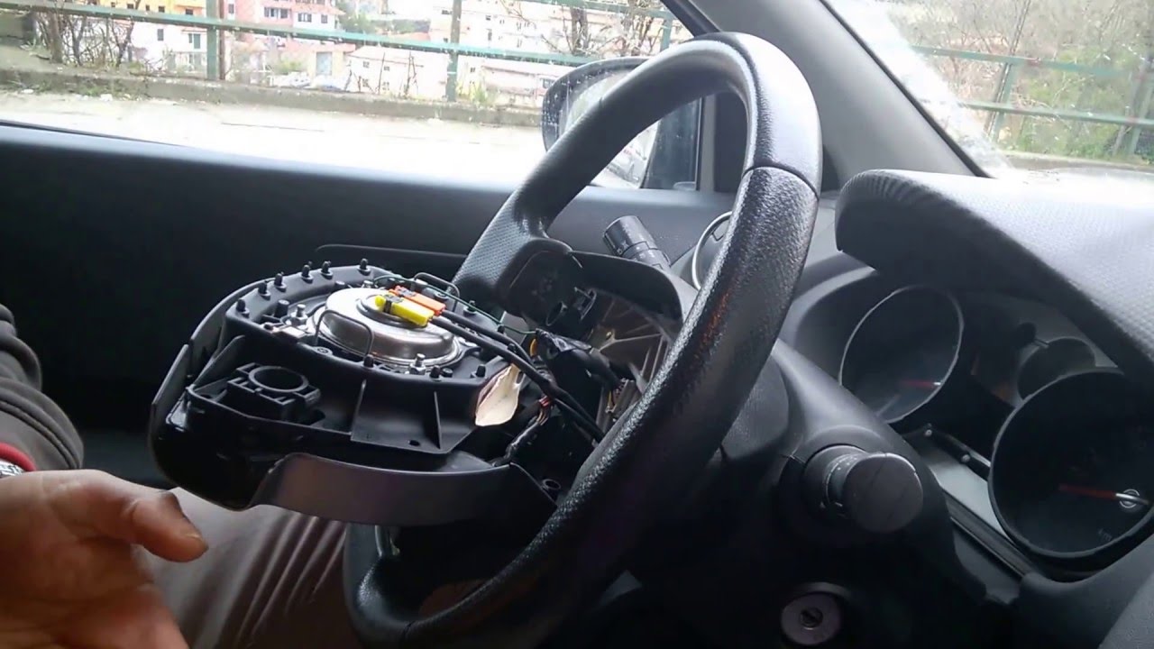 smontaggio gruppo airbag volante qashqai