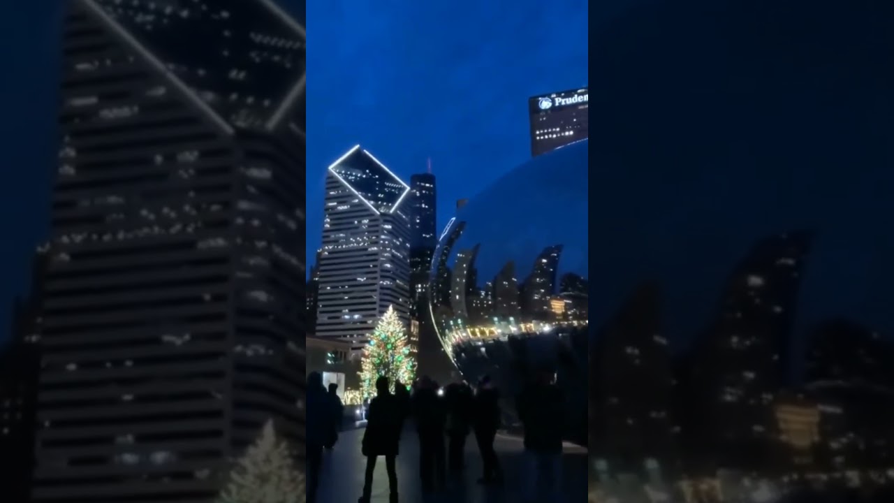 Up close look of "The Bean" in Millennium Park 