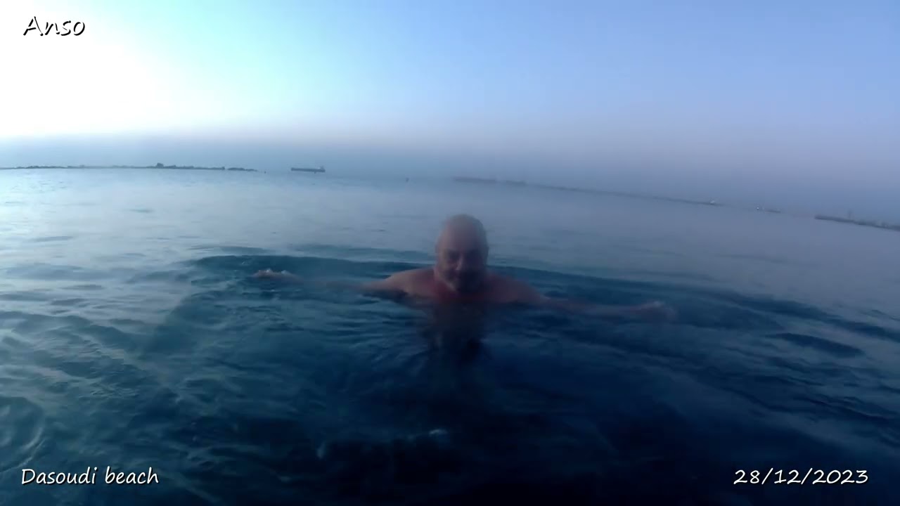 Dasoudi beach 28/12/2023  Limassol