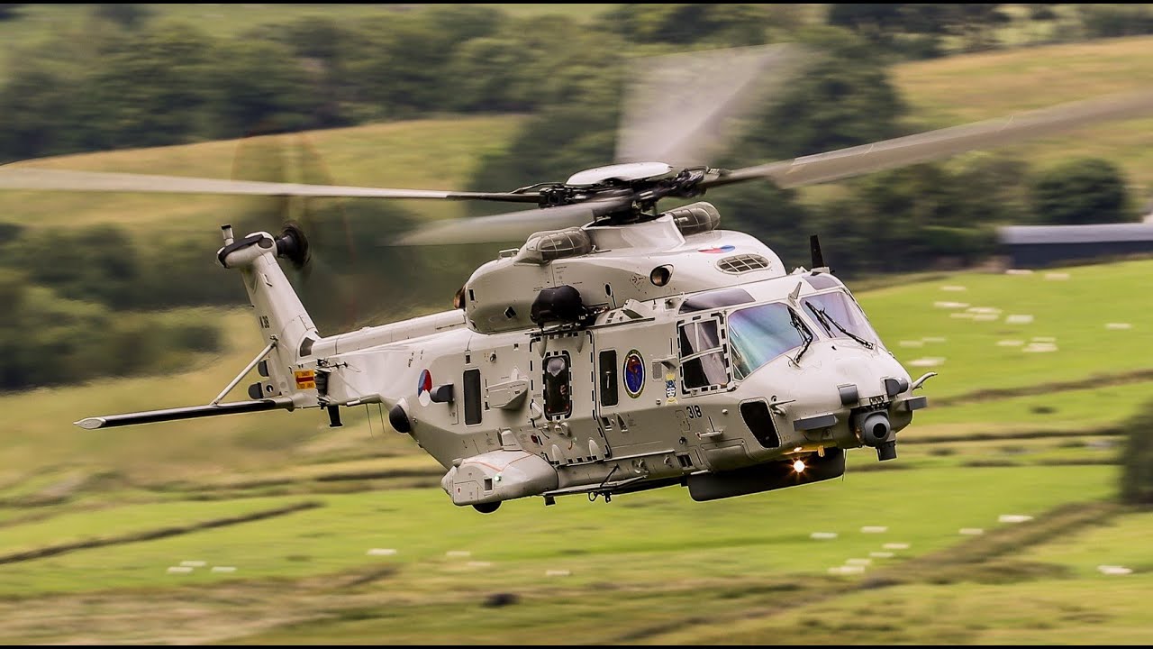 MACH LOOP MERLIN AW101 and NH90  - 4K