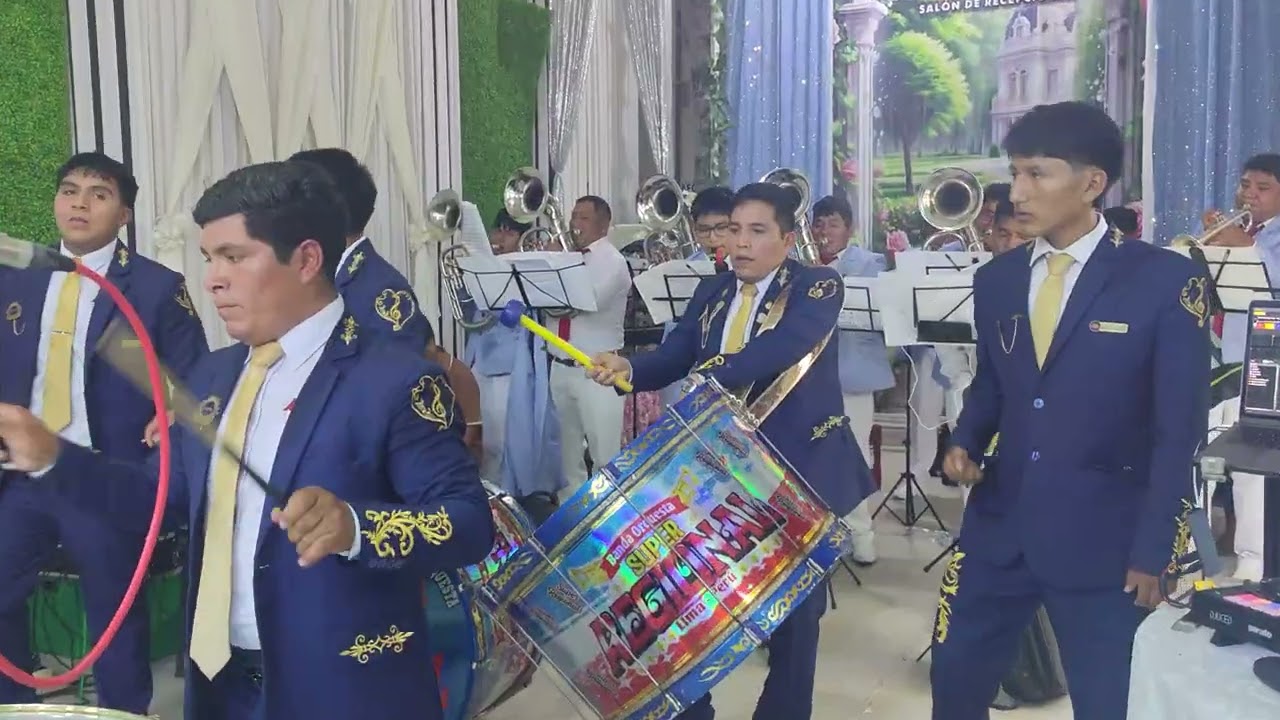 Banda super regional mix huaruchos