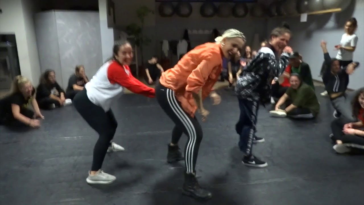 NEW VIBE STUDIO - FLAVIA GIANIORIO (Day 23) 