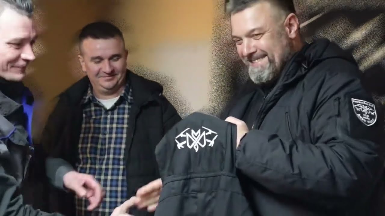 Воїни-ремонтники 128-ї ОВМБр дякують за спеціальні комбінезони, які допомагають відновлювати техніку