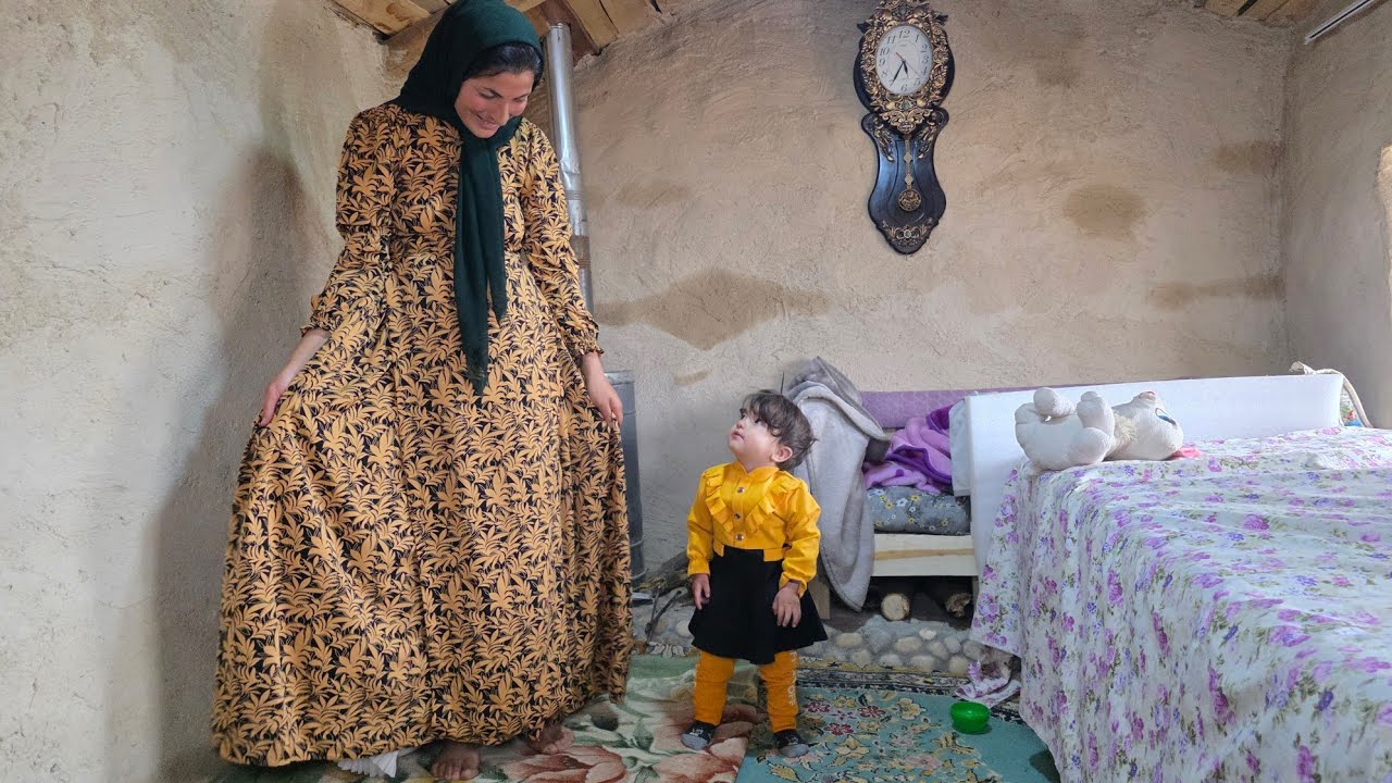 A valuable gift for a mountain mother and daughter: new clothes for the new year