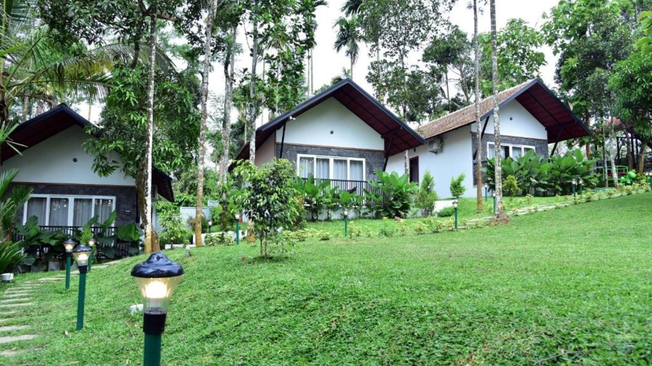 Premium Mini Resort in Panamaram - Wayanad for family Group and Couples