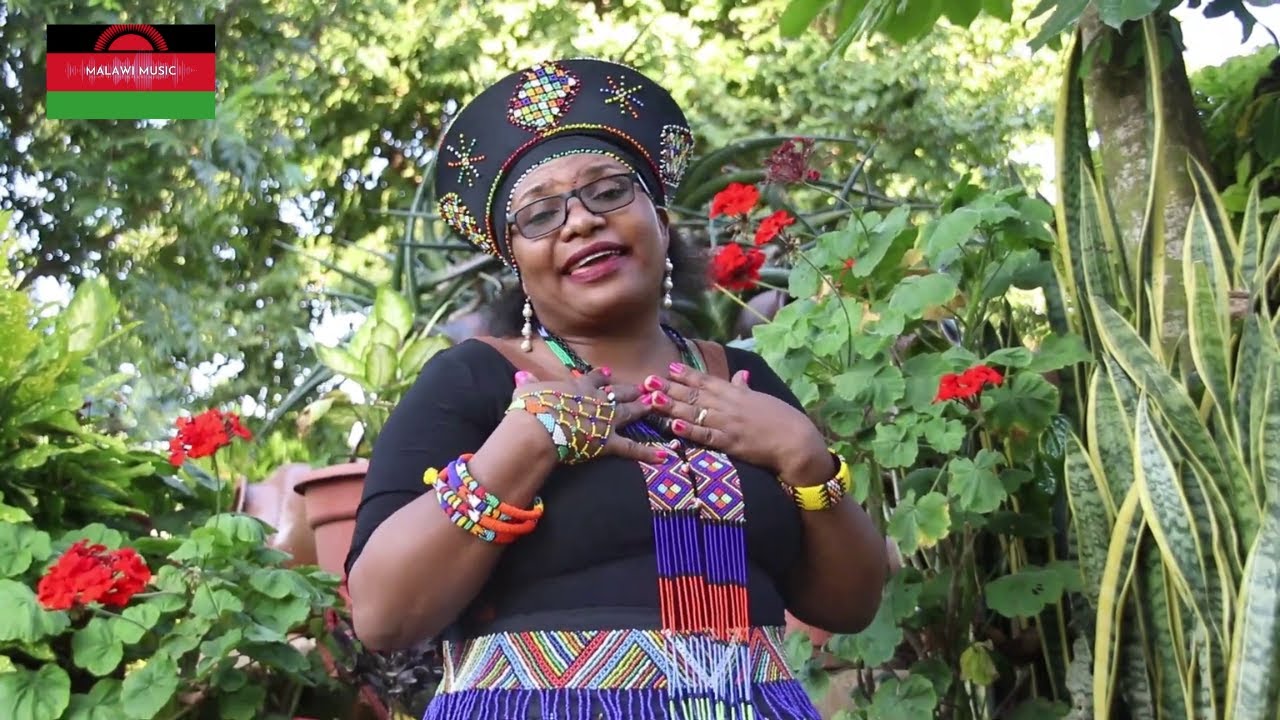 GLORIA MANONG'A - LANE YAKO - MALAWI OFFICIAL GOSPEL MUSIC VIDEO
